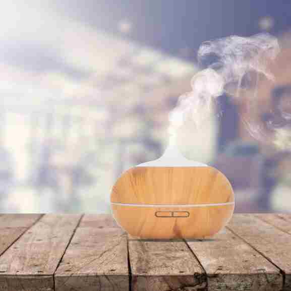 Sun Shine Pro Aroma Diffuser met 7 rustgevende kleuren in Licht Wood