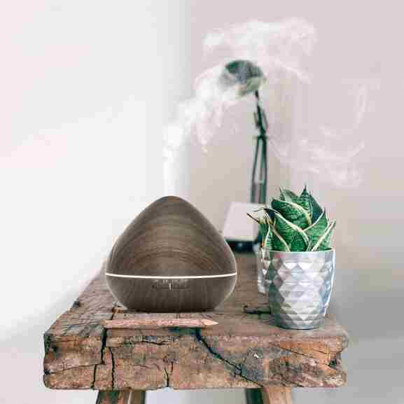 Zen Pro Aroma Diffuser met 7 LED kleuren in donker hout
