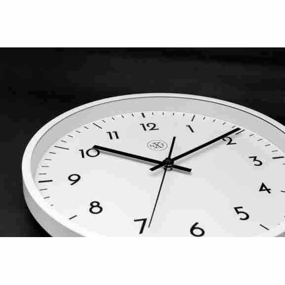Nextime Nx-7320 witte wandklok met glijdende secondewijzer