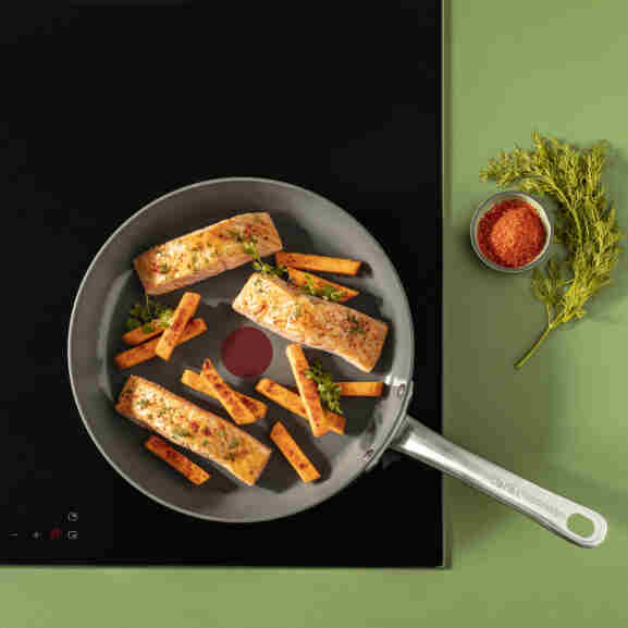 Tefal Renew+ grijs keramische koekenpan met anti-aanbaklaag