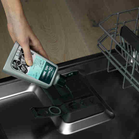 Aeg glansspoelmiddel 300ml voorkomt watervlekken